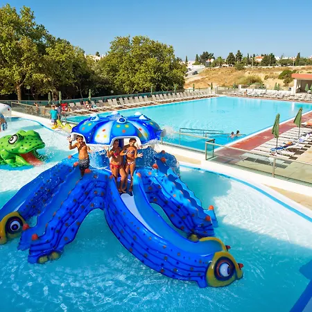 Ukino Palmeiras Village 4*