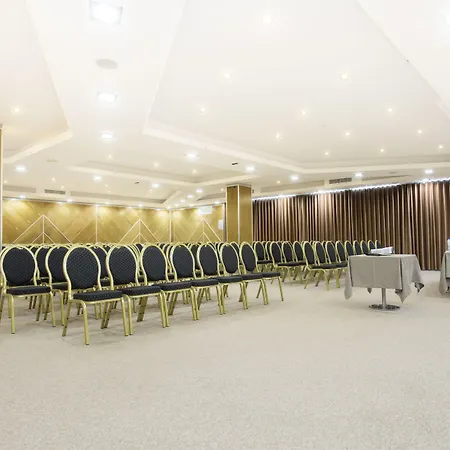 Ukino Palmeiras Village 4* Armacao de Pera