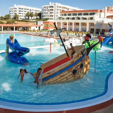 Ukino Palmeiras Village Hotel 4*