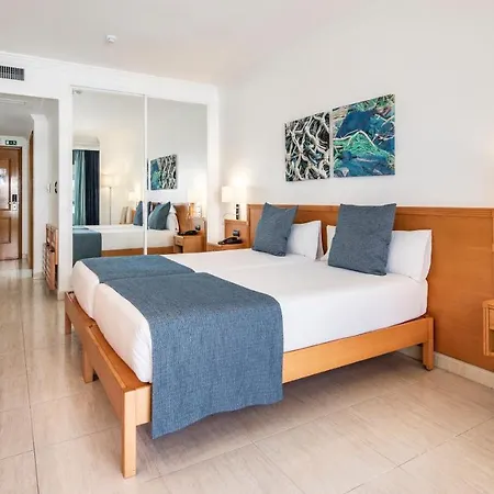 Ukino Palmeiras Village 4*