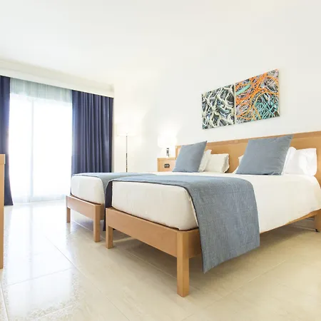 Ukino Palmeiras Village 4* Armação de Pêra