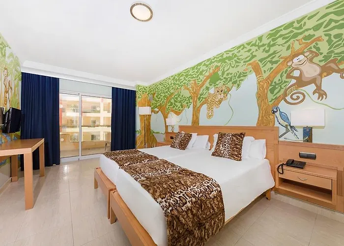 Ukino Palmeiras Village Hotell