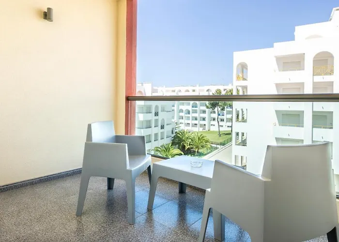 Отель Ukino Palmeiras Village 4*