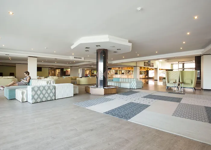 Ukino Palmeiras Village Hotell
