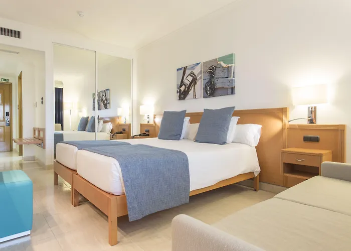 Ukino Palmeiras Village Hotell 4*