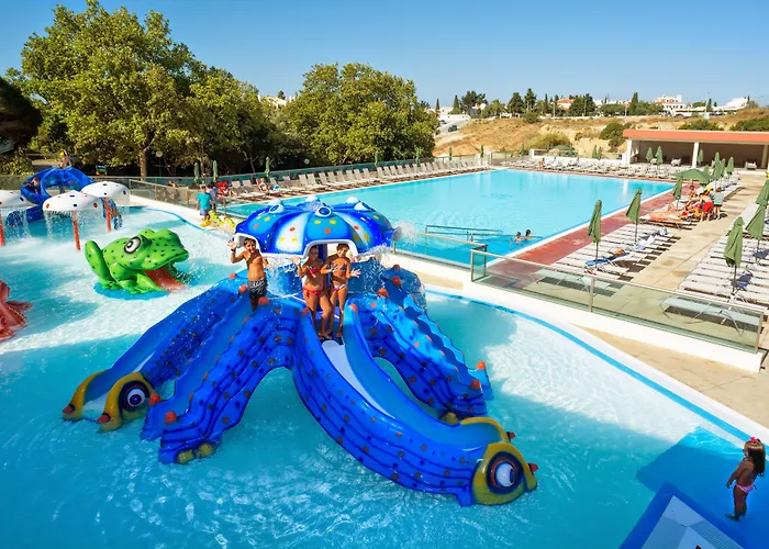 Ukino Palmeiras Village 4*